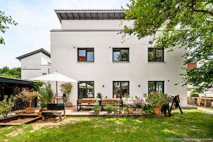 Haus Friedrichsdorf - 9 Zimmer, 238 m&sup2;, 1.325.000&euro; | Angebot:27073216