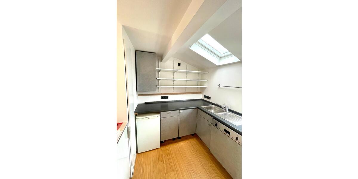 Dachgeschoßwohnung Darmstadt Bessungen - 3 Zimmer, 42 m&sup2;, 240.000&euro; | Angebot:25959136