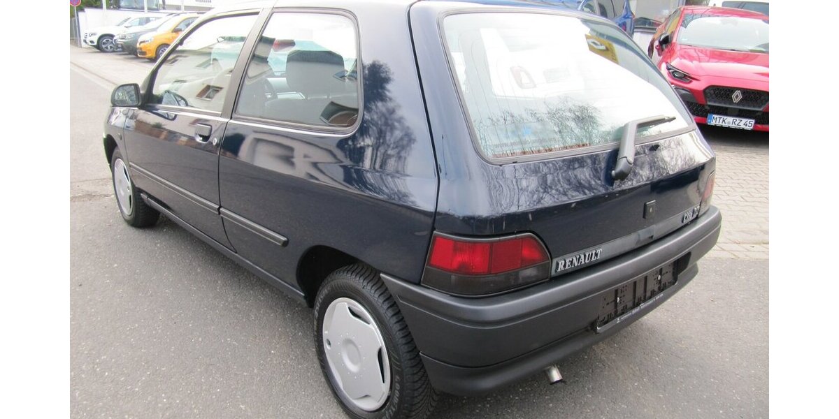 Renault Clio 1.2 RN++ Garagenfund ++ 35 Jahe jung ++ 89.300 km 1.890 &euro; Schwalbach/Taunus 65824