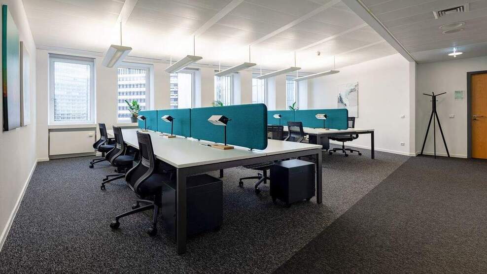 Flex Desk im Open Space mit Skylineview - All-in-Miete zimmer