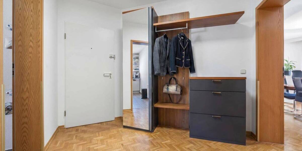 Etagenwohnung Schwalbach am Taunus - 3 Zimmer, 86 m&sup2;, 420.000&euro; | Angebot:26292117