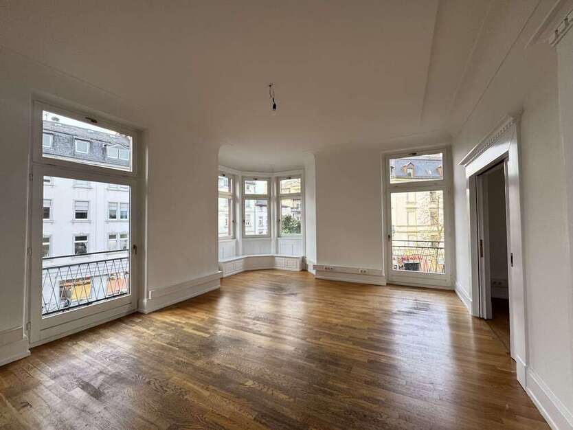 Wohnung zum Mieten in Frankfurt am Main 3.390 € 150 m² 6 zimmer