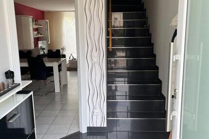 Provisionsfrei* RMH mit Garten und Stellplatz, Effizienzklasse A+ - Haus Hanau Lamboy | Angebot:27301471