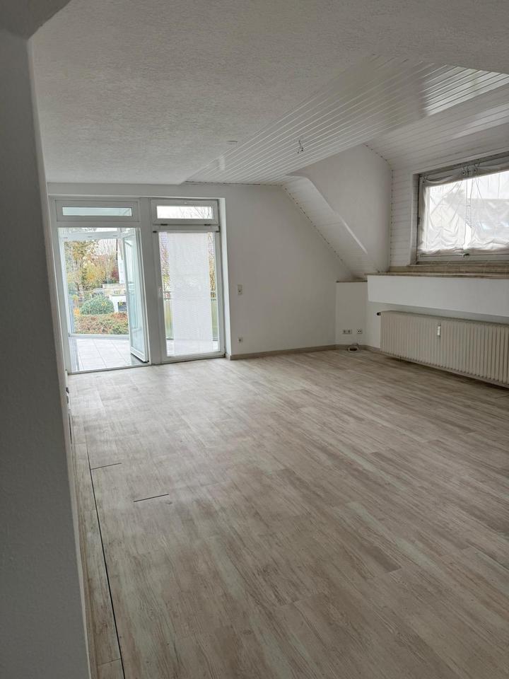 Helle 3,5 Zimmerwohnung zimmer