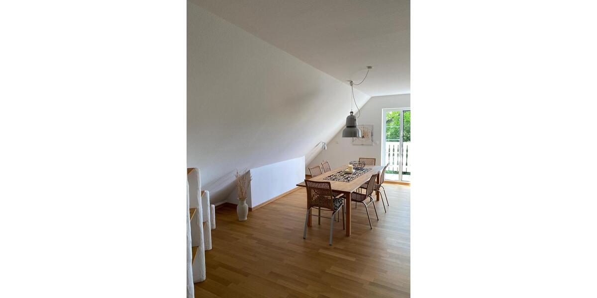 Dachgeschoßwohnung Dreieich - 3 Zimmer, 110 m&sup2;, 1.290&euro; | Angebot:26198781