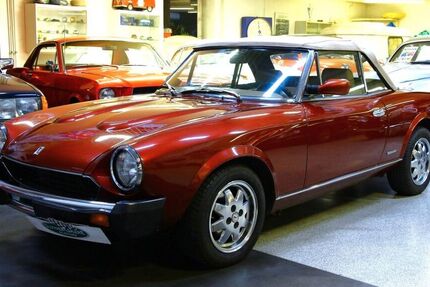 Fiat 124 Spider