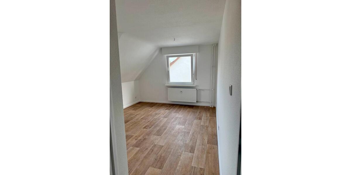 Dachgeschoßwohnung Neu-Isenburg Isenburg - 2 Zimmer, 56 m&sup2;, 850&euro; | Angebot:26252837
