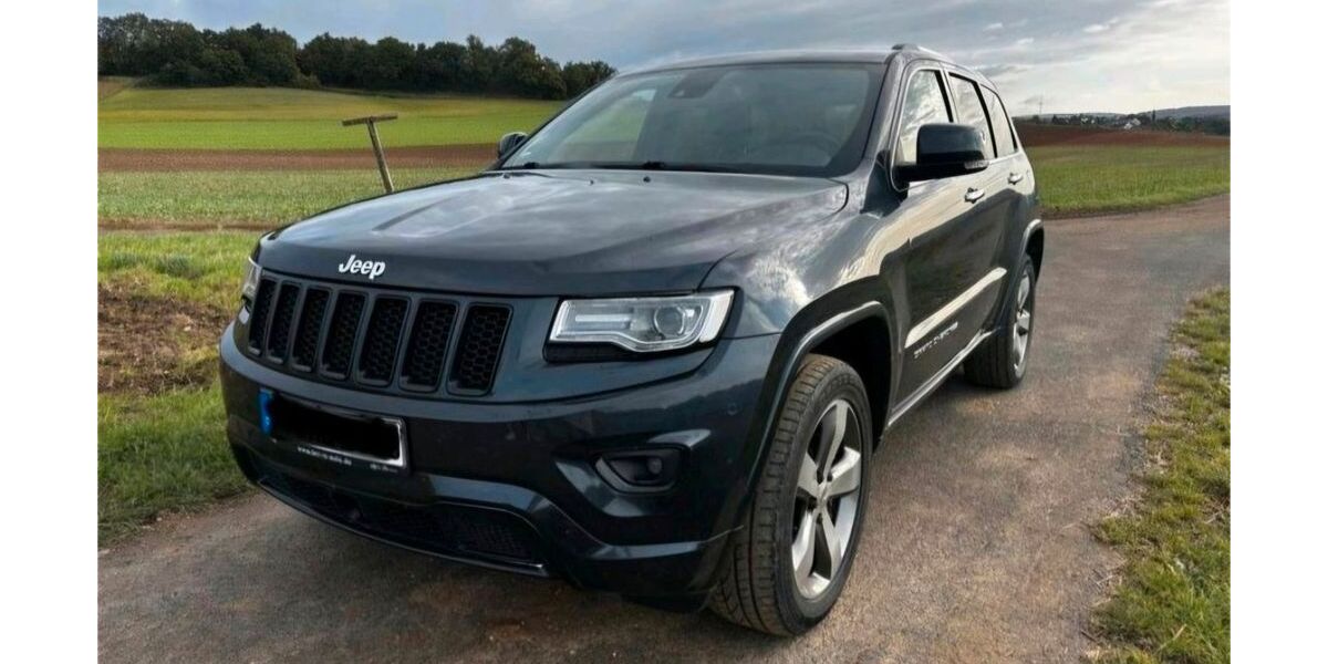 Jeep Grand Cherokee 181.300 km 13.333 &euro; Frankfurt 60435