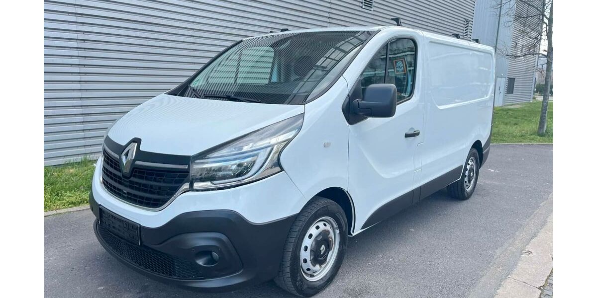 Renault Trafic 136.000 km 14.990 &euro; Frankfurt am Main 65933