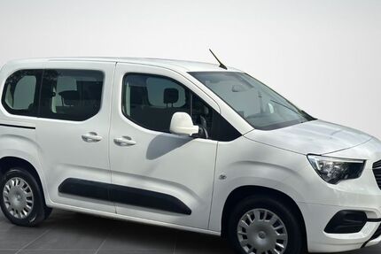 Opel Combo 113.000 km 12.300 € Münster/Hessen 64839
