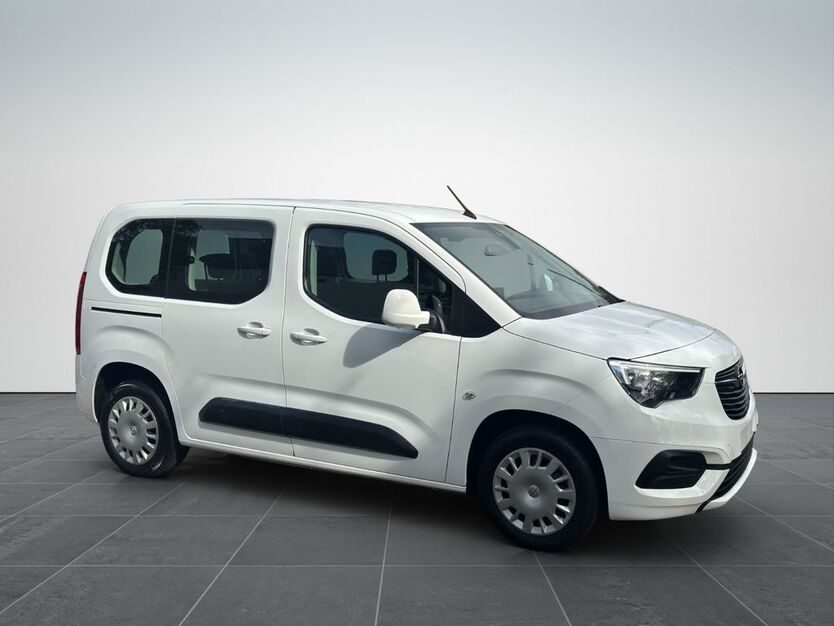 Opel Combo 113.000 km 12.300 € Münster/Hessen 64839