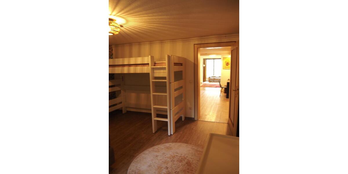 Etagenwohnung Kronberg im Taunus - 4 Zimmer, 153 m&sup2;, 2.450&euro; | Angebot:25027337