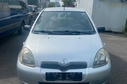 Toyota Yaris 174.000 km 2.899 € Hanau 63457