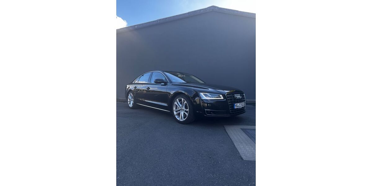 Audi A8 143.000 km 26.300 &euro; Oberursel 61440