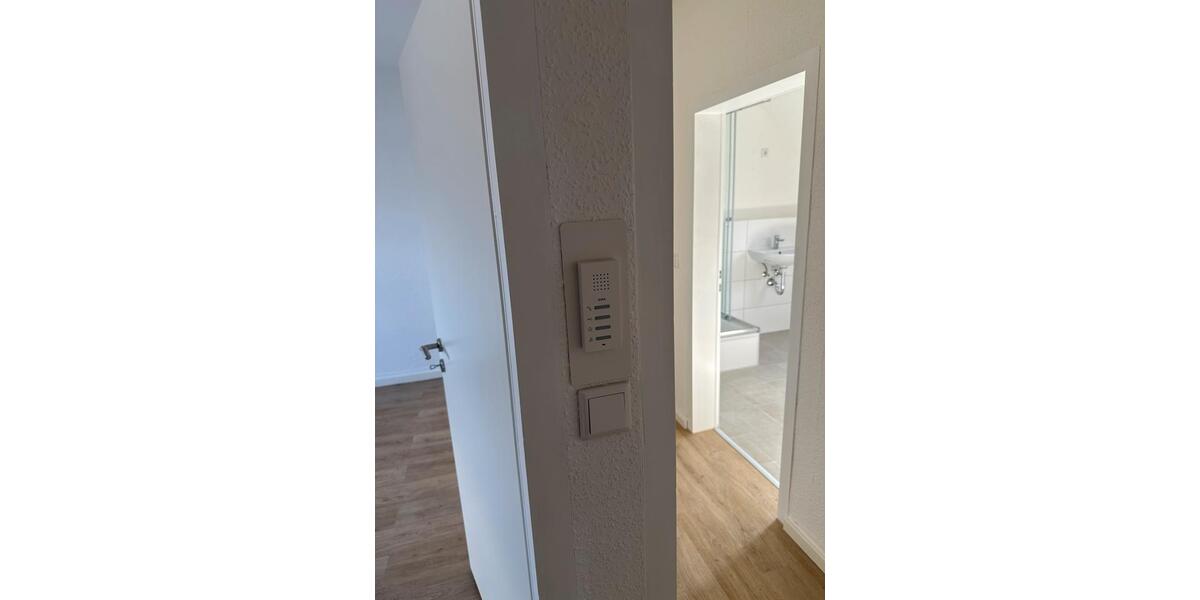 Dachgeschoßwohnung Flörsheim am Main - 2 Zimmer, 65 m&sup2;, 1.200&euro; | Angebot:25903915