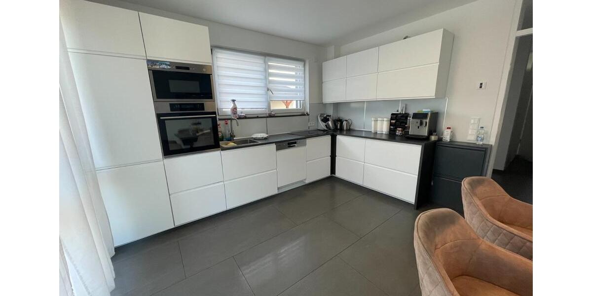 Doppelhaushälfte Hanau Lamboy - 6 Zimmer, 160 m&sup2;, 2.200&euro; | Angebot:25750507