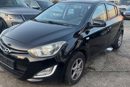 Hyundai i20 203.523 km 2.990 &euro; Frankfurt am Main 60388