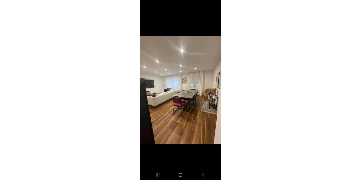 Hochwertig modernisierte 3-Zimmer-Hochparterrewohnung mit Balkon 3 zimmer