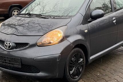Toyota Aygo (X) 229.000 km 1.880 € Rüsselsheim 65428