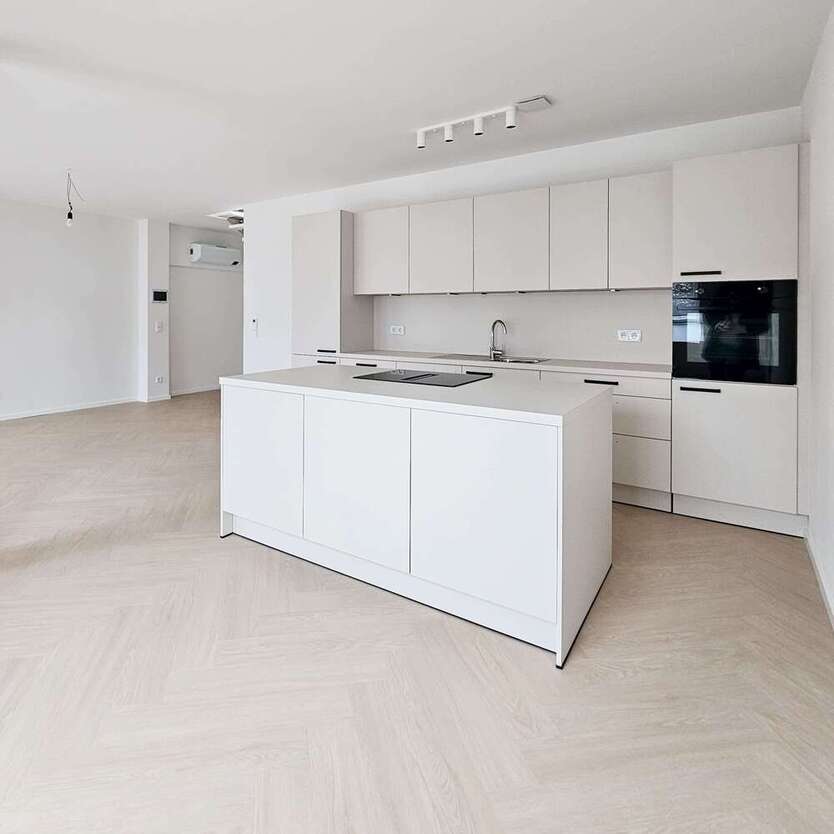 Wohnung zum Mieten in Frankfurt am Main 2.450 € 115 m²