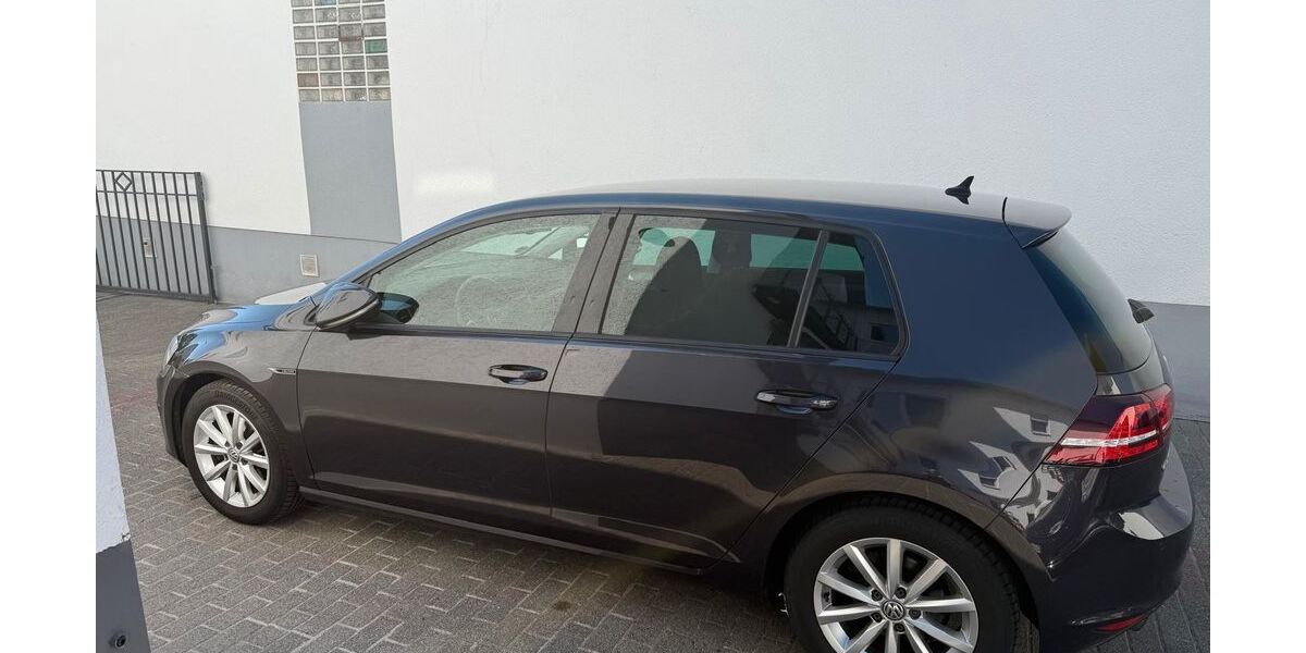 VW Golf 146.000 km 8.900 &euro; Friedberg 61169