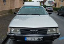 Audi 100