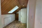 Stilvolle, neuwertige 2,5 -Zimmer-Dachgeschoss-Wohnung
