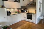 Schönes Zimmer in Berufstätigen-WG