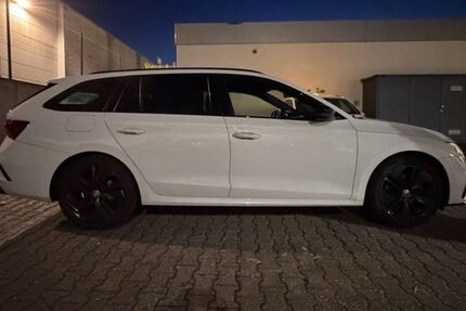 Skoda Octavia 99.500 km 33.000 &euro; Offenbach am Main 63067