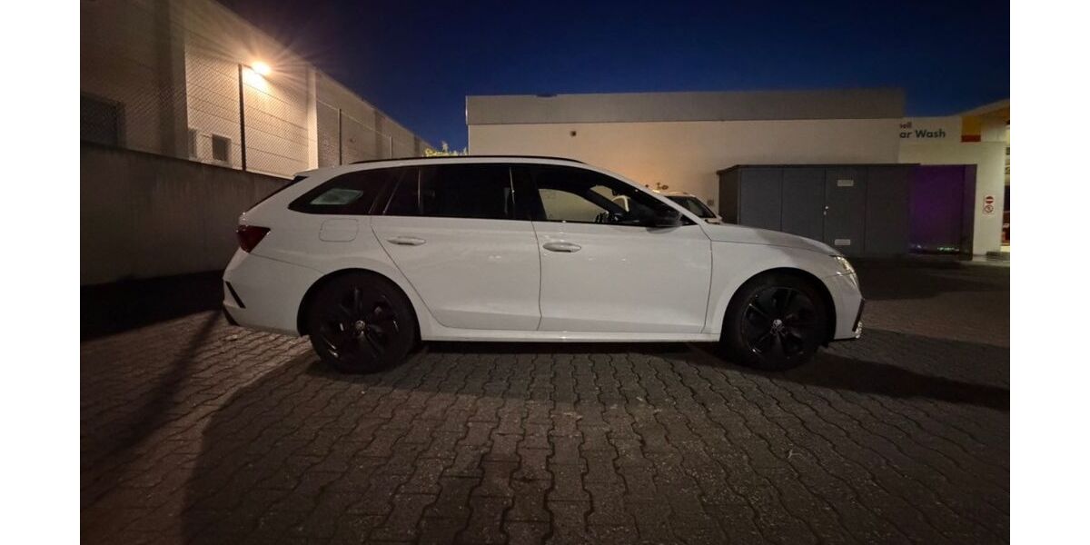 Skoda Octavia 99.500 km 33.000 &euro; Offenbach am Main 63067