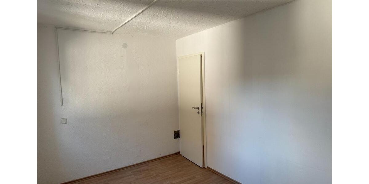 Etagenwohnung Friedrichsdorf - 1 Zimmer, 11 m&sup2;, 300&euro; | Angebot:25306067