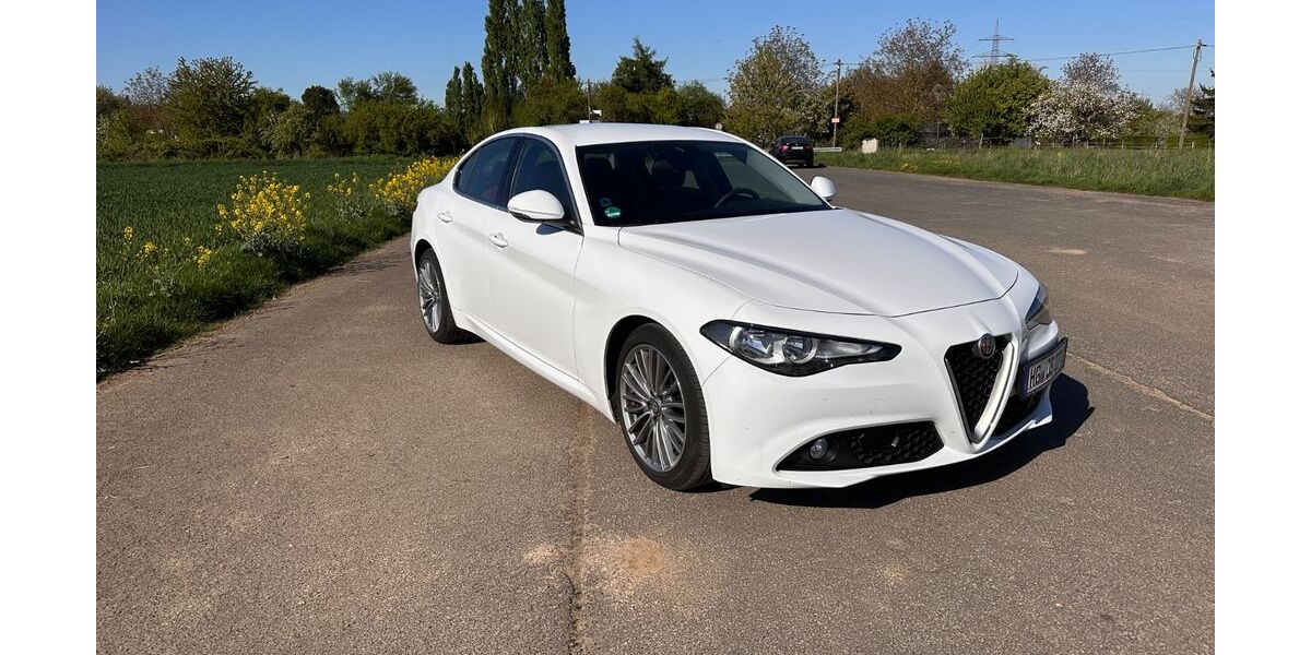 Alfa Romeo Giulia 69.700 km 15.400 &euro; Frankfurt 60439