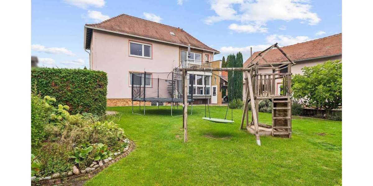 Haus zum Kaufen in Friedberg (Hessen) 919.000 € 261.46 m² 8 zimmer