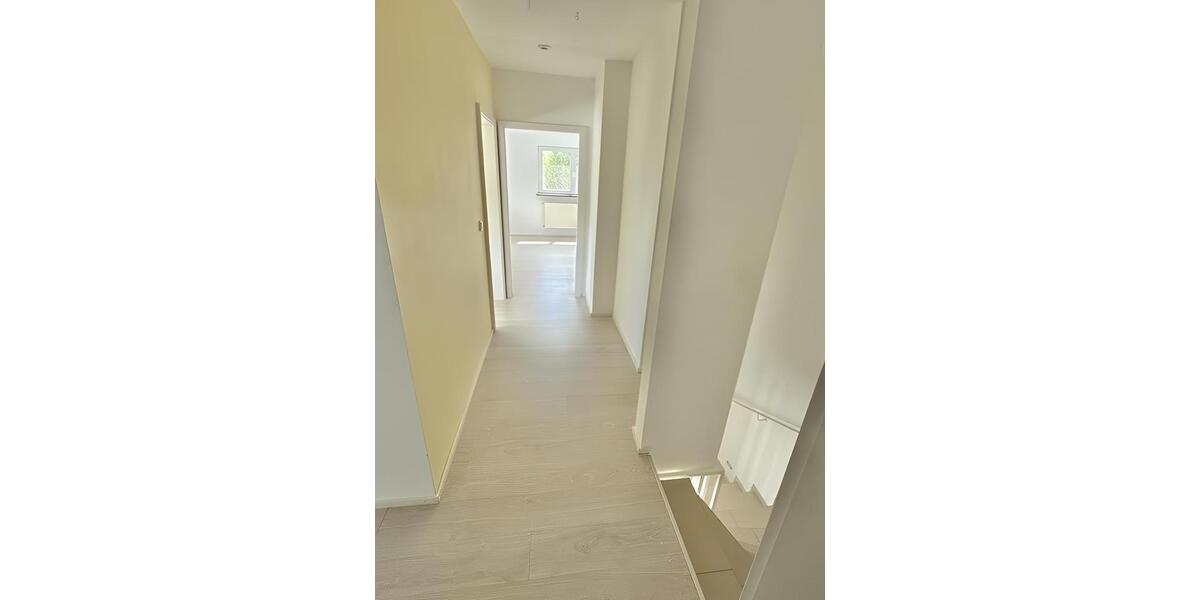 Einfamilienhaus Doppelhaushälfte mit Garten 5 zimmer