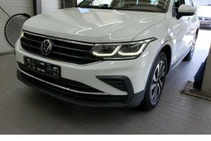 VW Tiguan 85.575 km 26.750 &euro; Frankfurt 60326