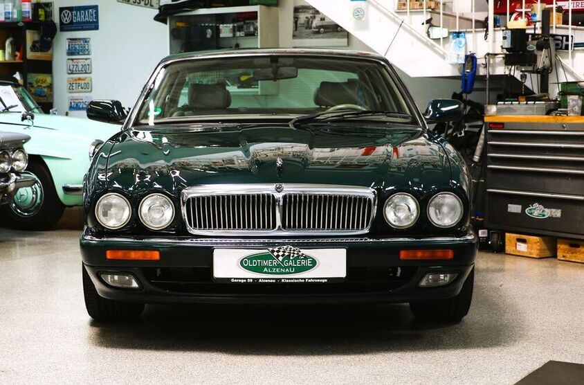 XJ
