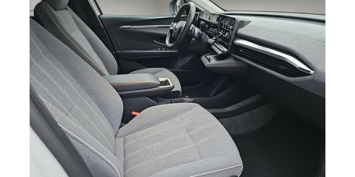 Renault Megane E-Tech Electric Equilibr+ 16300 .- Netto 21.313 km 19.397 &euro; Schwalbach/Taunus 65824