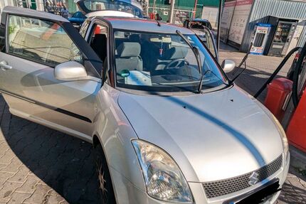Suzuki Swift 185.000 km 2.450 &euro; Offenbach am Main 63069