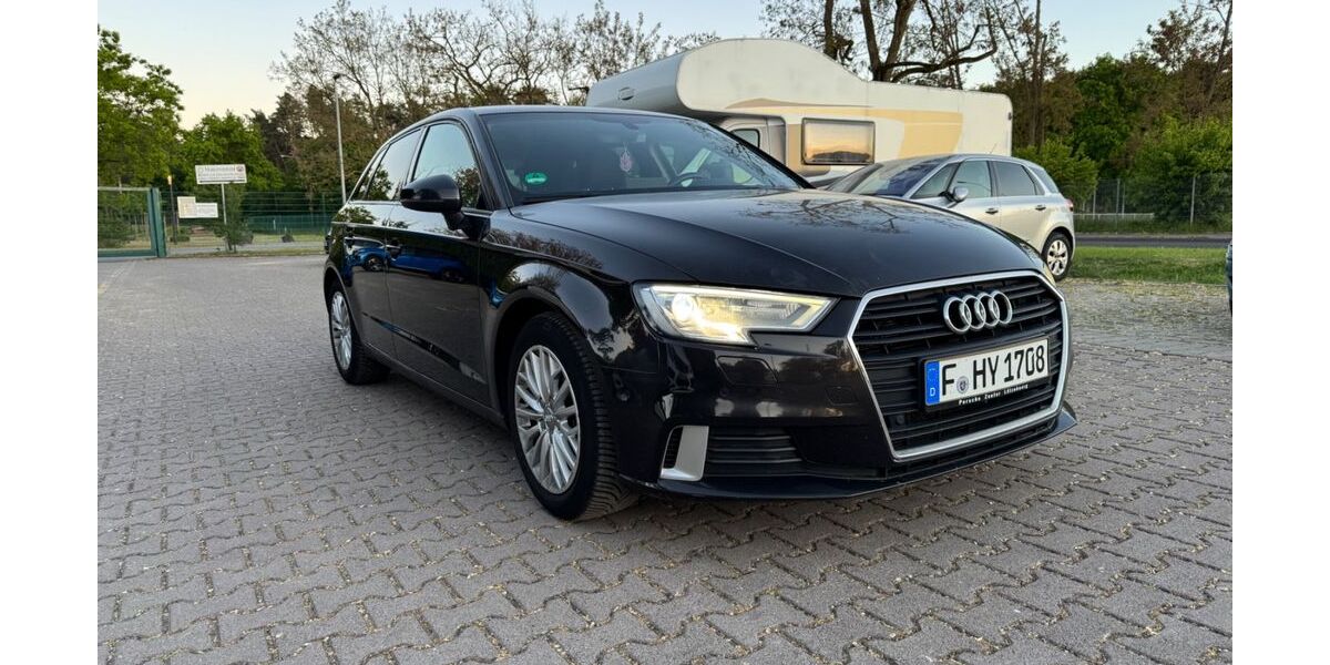 Audi A3 171.000 km 12.900 &euro; Frankfurt am Main 60529