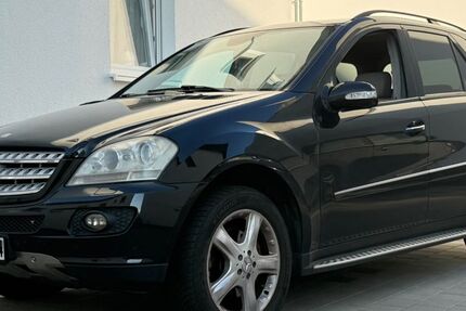 Mercedes-Benz ML 350 297.000 km 8.000 € Büttelborn 64572