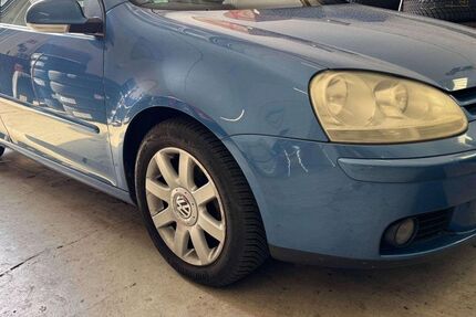 VW Golf 182.000 km 2.799 &euro; Eppstein 65817