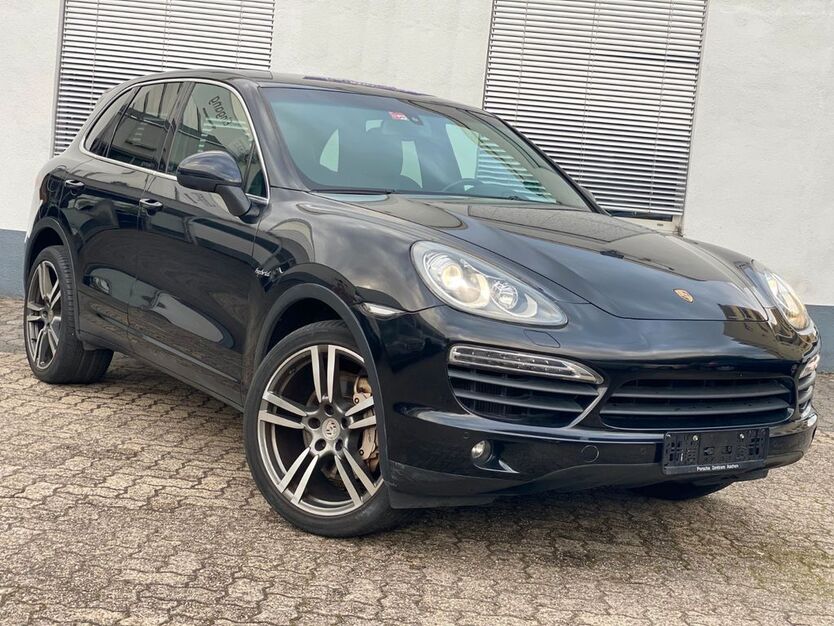 Porsche Cayenne 145.000 km 21.900 € Langen 63225