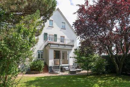 Haus Langen - 8 Zimmer, 190 m&sup2;, 2.900&euro; | Angebot:25689006