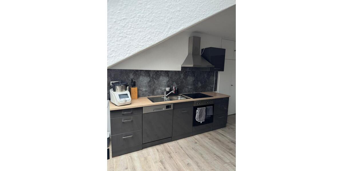 Dachgeschoßwohnung Weiterstadt - 4 Zimmer, 114 m&sup2;, 1.260&euro; | Angebot:26272075