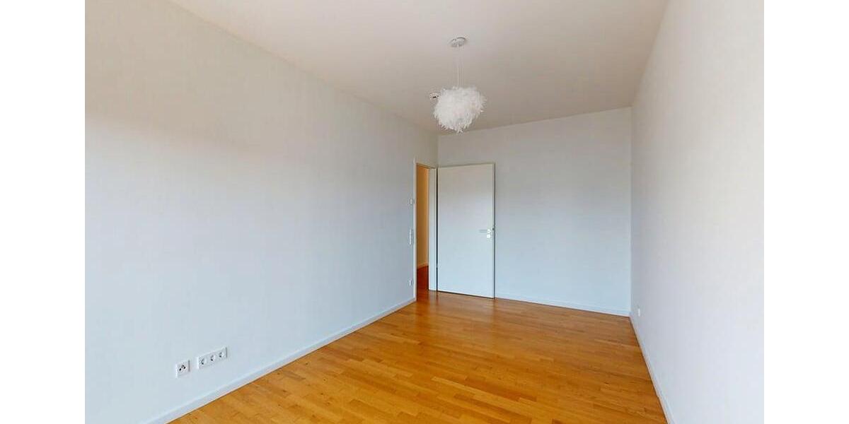 Etagenwohnung Frankfurt am Main Sachsenhausen - 4 Zimmer, 120 m&sup2;, 2.225&euro; | Angebot:26236404