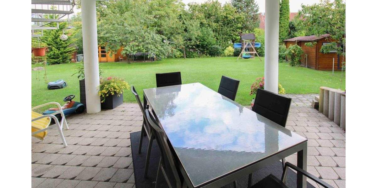 Freistehendes Einfamilienhaus mit großem Garten und Top-Potenzial zur flexiblen Nutzung 8 zimmer