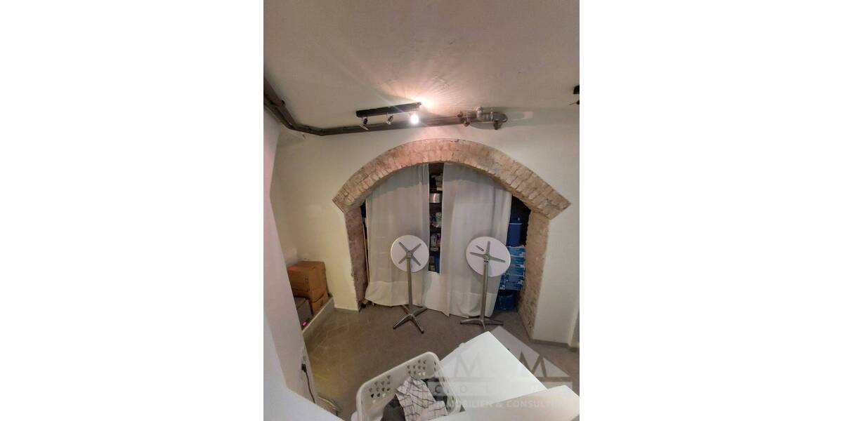 @MCM Eckladen Büro mit vielen Möglichkeiten im Nordend 4 zimmer