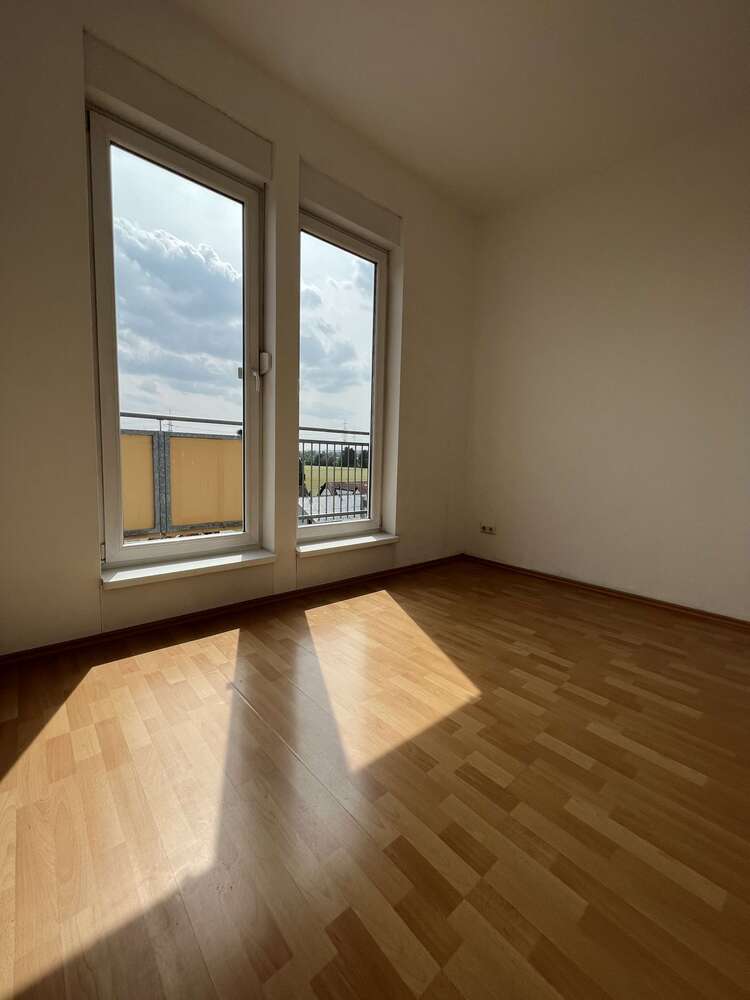 Wohnung zum Kaufen in Frankfurt-Zeilsheim 174.000 € 40 m²