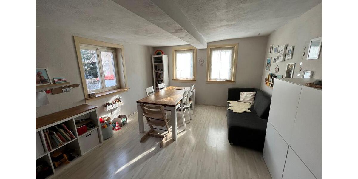 Gemütliches Einfamilienhaus mit Nebengebäude zu vermieten 4 zimmer