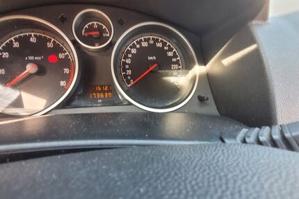 Opel Astra 174.000 km 1.400 € Büdingen 63654